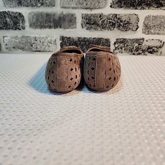 Vaneli Women’s 6.5 NARROW  Dark Beige Suede Ballet Flats  Comfort Cushion Shoes - Picture 8 of 10